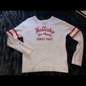 NWOT Hollister white sweatshirt